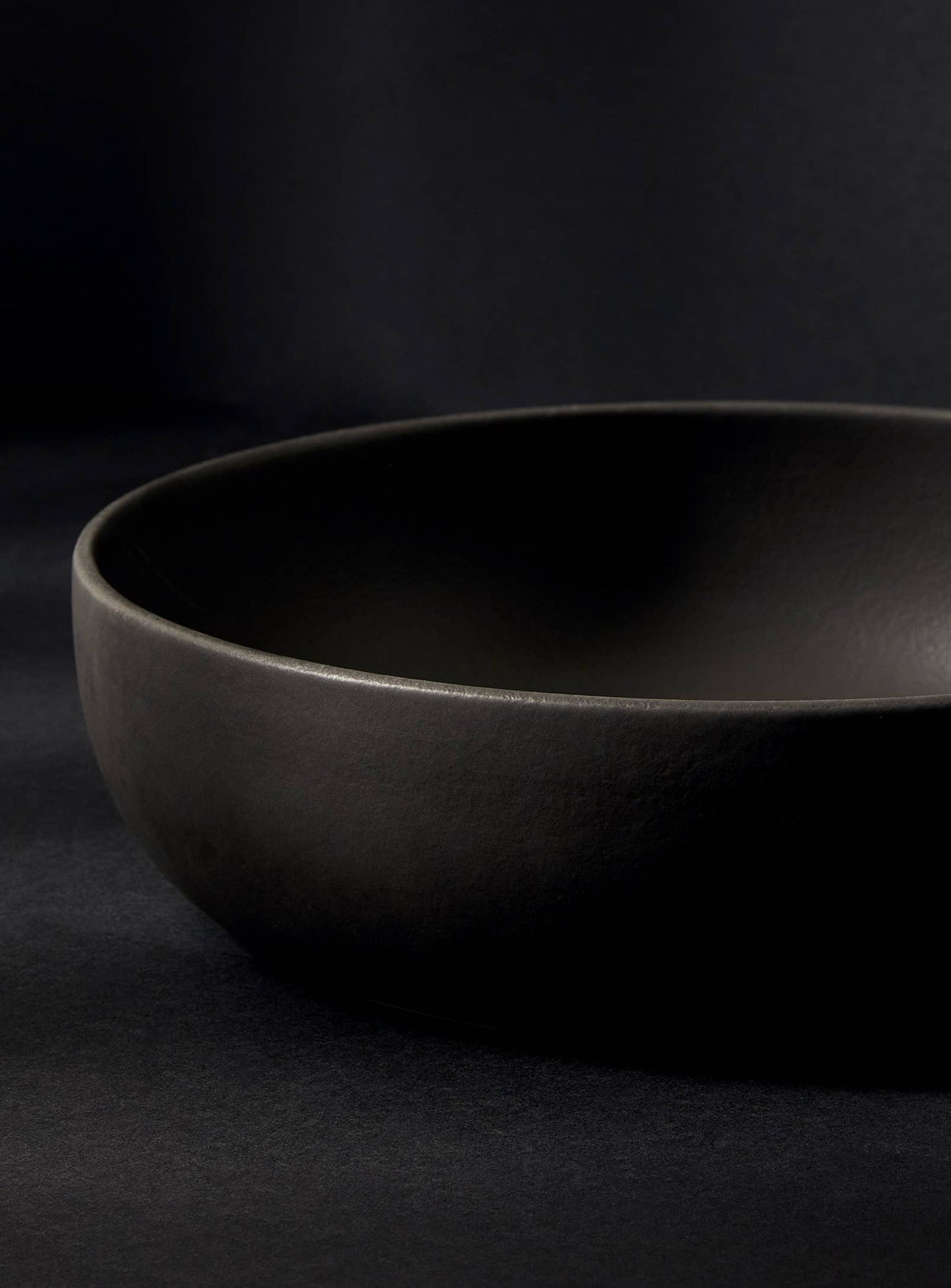 Shallow Serving Bowl | EWA 60 oz | By GHARYAN Stoneware