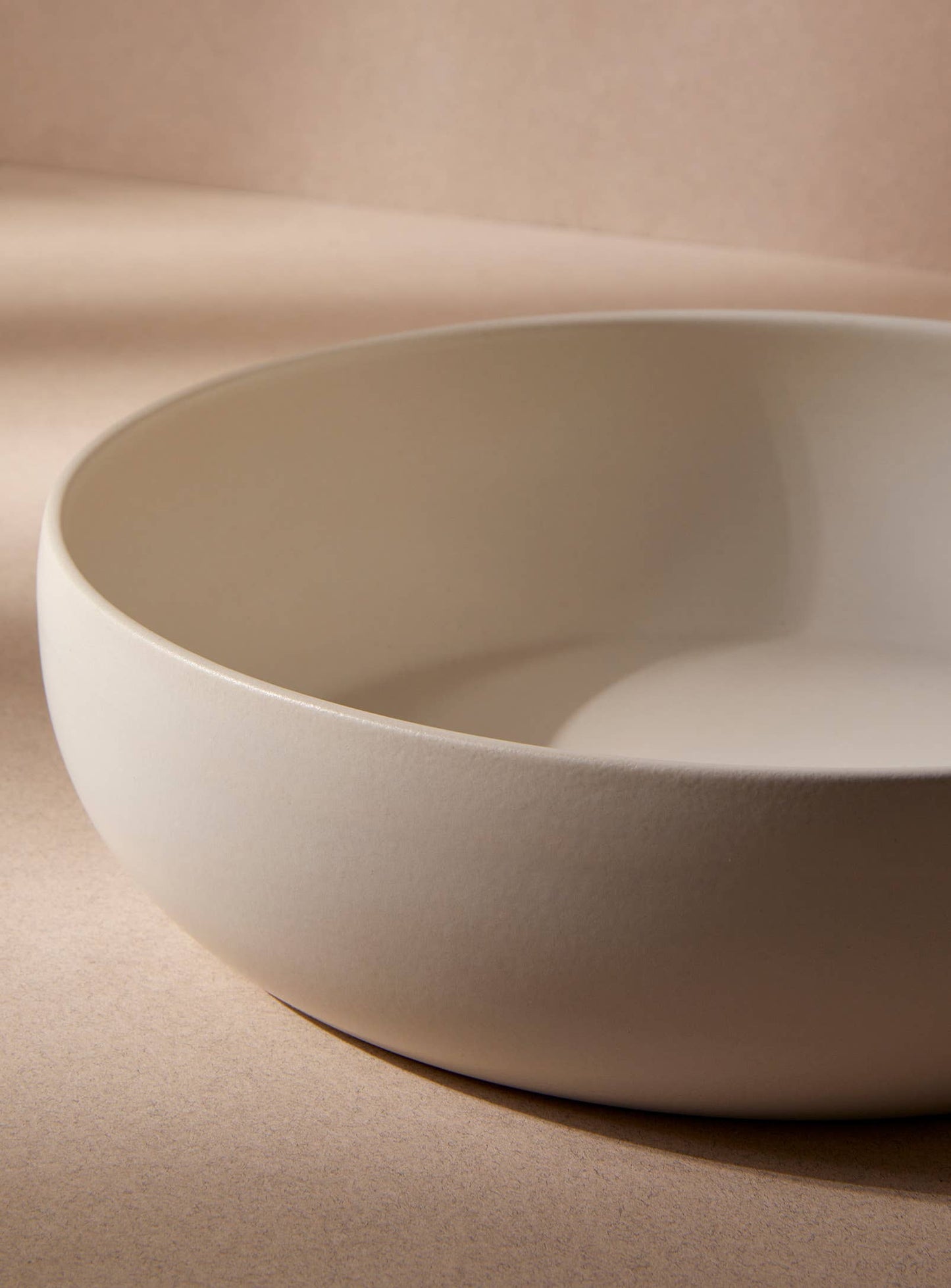 Shallow Serving Bowl | EWA 60 oz | By GHARYAN Stoneware